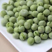 dried whole green peas - product's photo