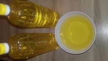 grade a edible refined sunflower oil - product's photo