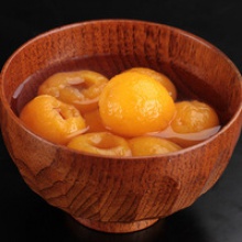 canned loquats in syrup - product's photo