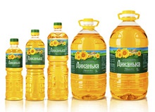 sunflower oil in the bottles - product's photo