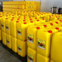 european refined sunflower cooking oil - product's photo