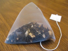 ginger peach black tea in pyramid sachets - product's photo
