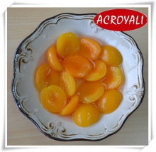 canned apricot halves in syrup in 425g tins - product's photo
