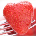 canned strawberries fruit - product's photo