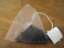 mango ceylon black tea in pyramid sachets - product's photo